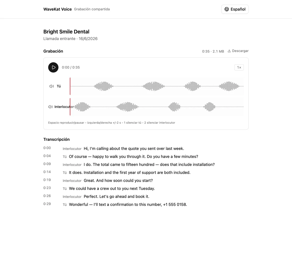 Una grabación compartida de WaveKat Voice abierta en el navegador — el reproductor de audio y la transcripción etiquetada por interlocutor que ve un destinatario.